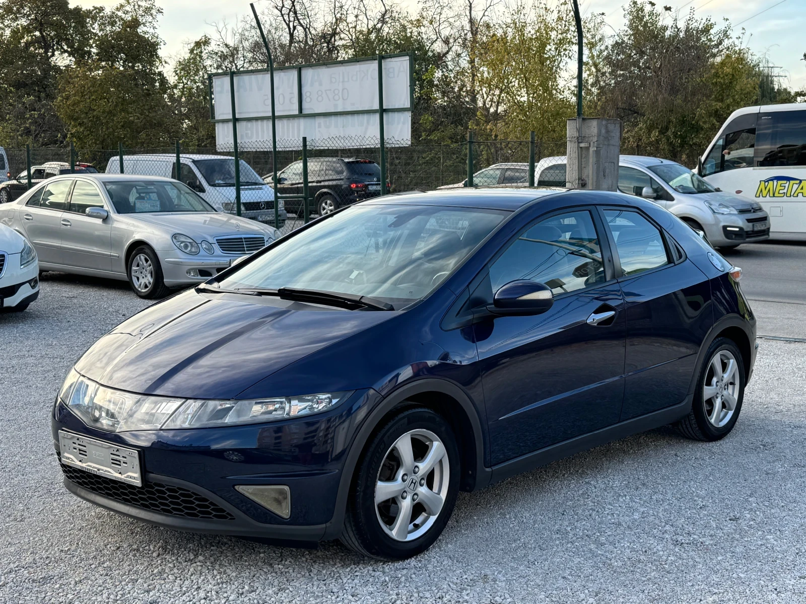 Honda Civic 1.4i* NAVI* 6 СКОРОСТИ* НОВА - изображение 2