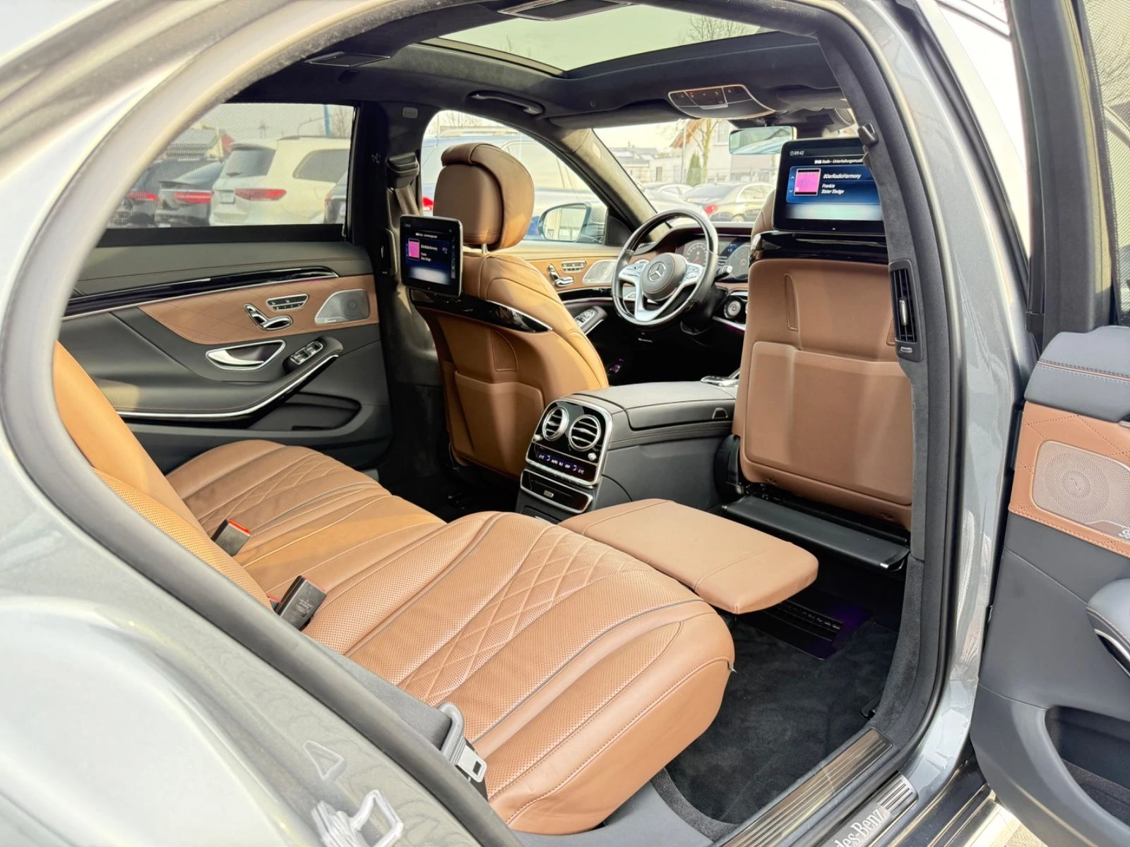 Mercedes-Benz 560 AMG/476HP/DESIGNO/LONG/BURMESTER/360/PANO//E137 - изображение 6