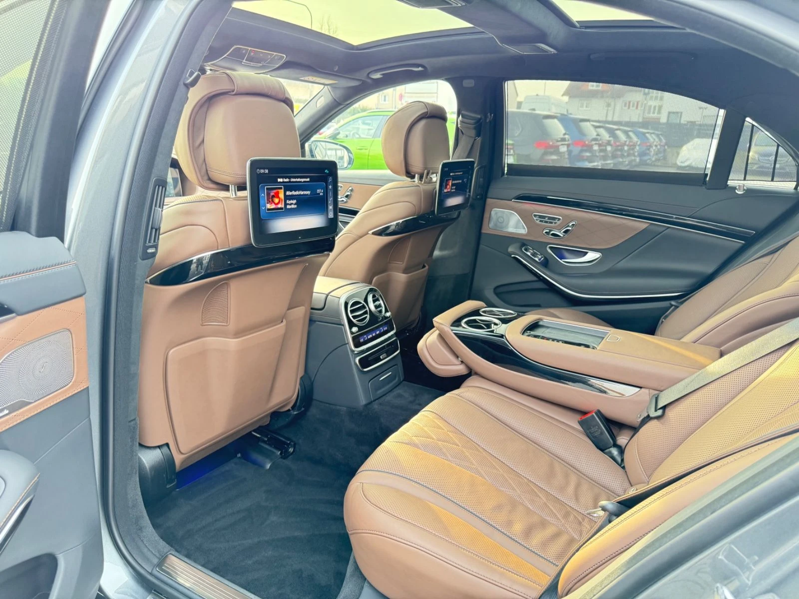Mercedes-Benz 560 AMG/476HP/DESIGNO/LONG/BURMESTER/360/PANO//E137 - изображение 7