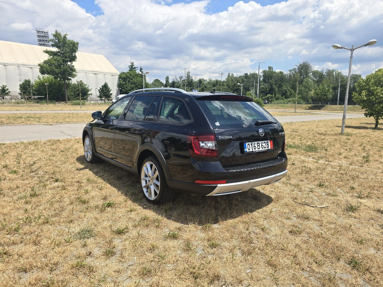 Skoda Octavia SCOUT/4Х4/2.0TDI/АВТОМАТ/ПАНОРАМА/ЛЕД - изображение 4