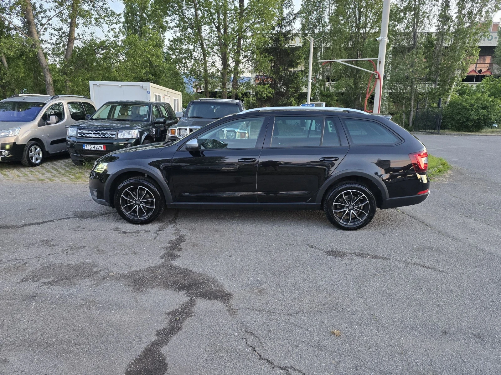 Skoda Octavia SCOUT/4Х4/2.0TDI/АВТОМАТ/ПАНОРАМА/ЛЕД - изображение 7