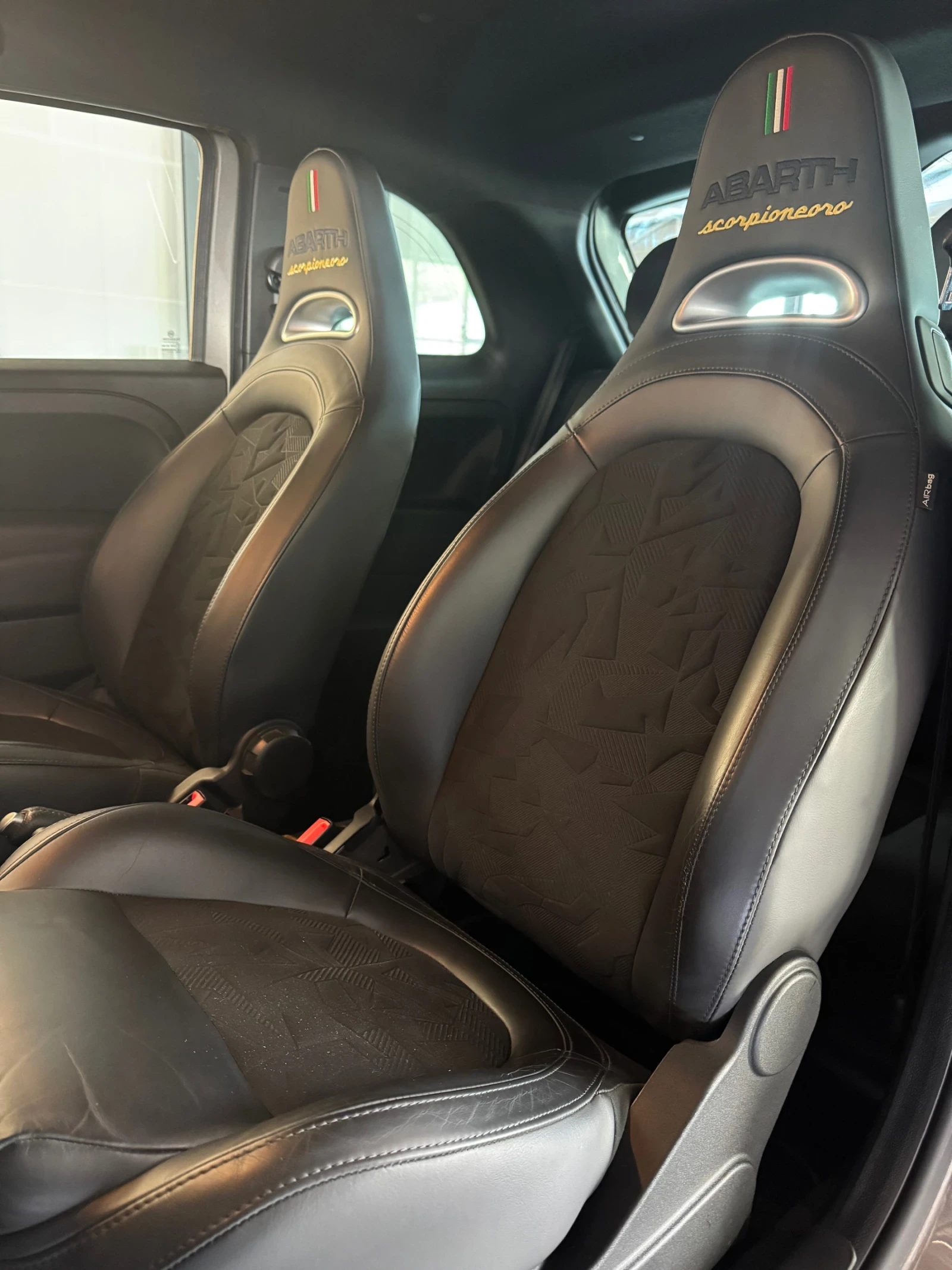 Abarth 595 GOLDEN SCORPION | Mobile.bg — изображение 11