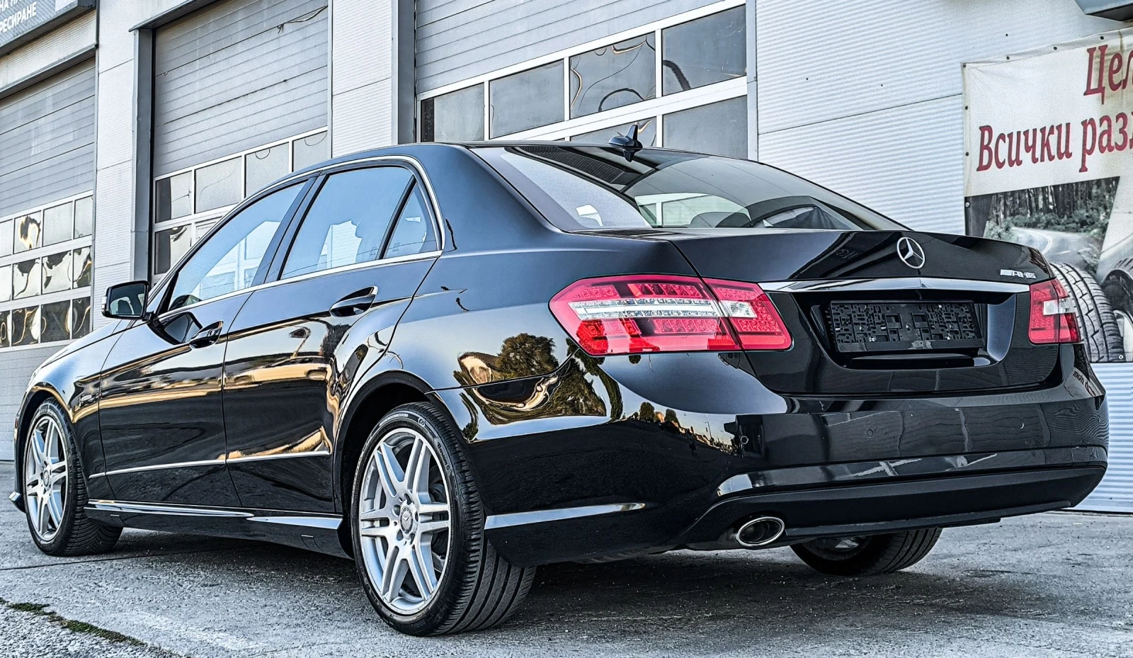 Mercedes-Benz E 220 CDI AMG LINE - изображение 4