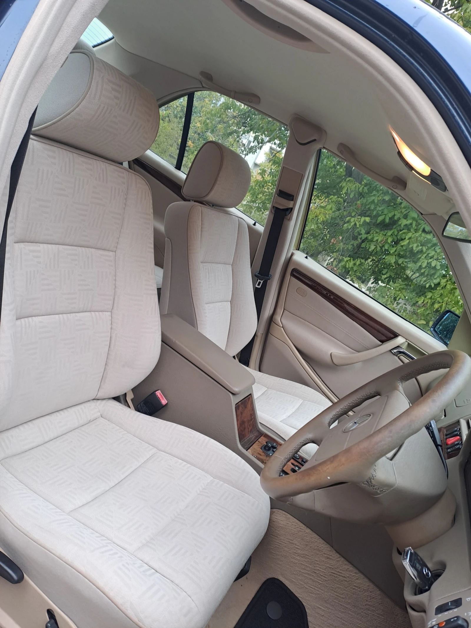 Mercedes-Benz C 200  - изображение 8