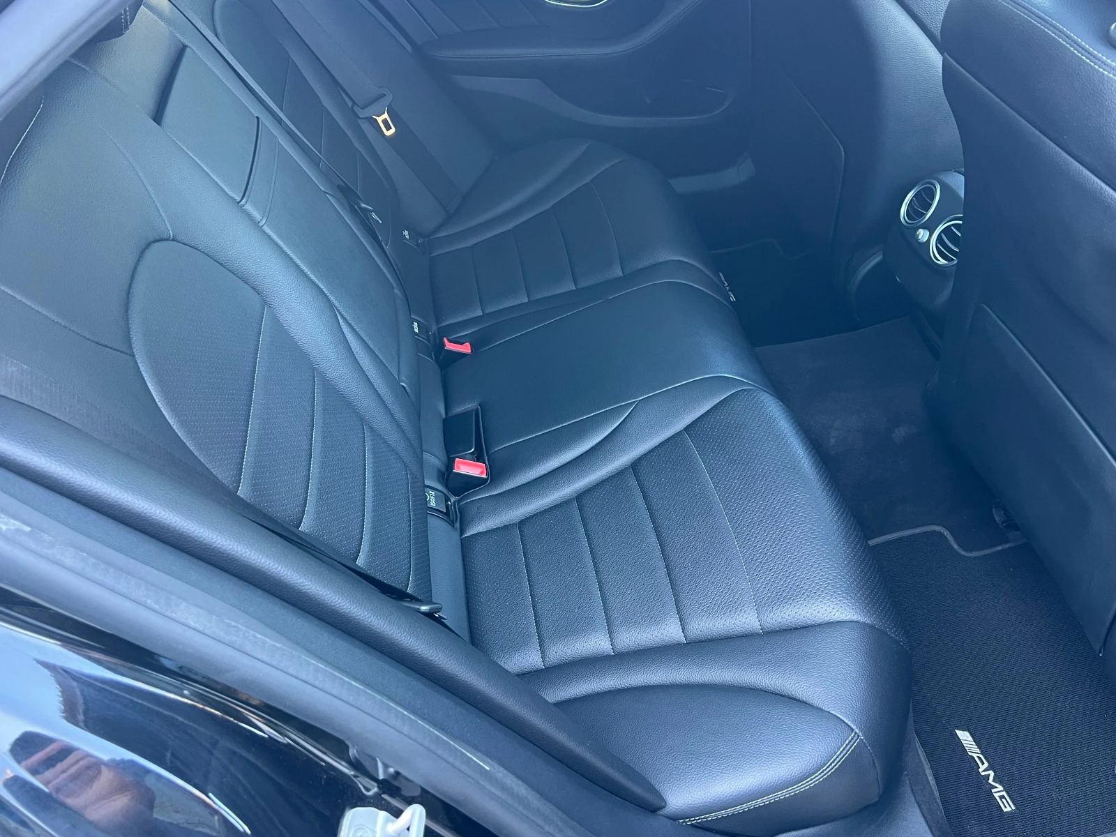 Mercedes-Benz C 250 d, 4-MATIC, AMG LINE, PANORAMA, FULL SERVICE MB-HO, снимка 16 - Автомобили и джипове - 53747406