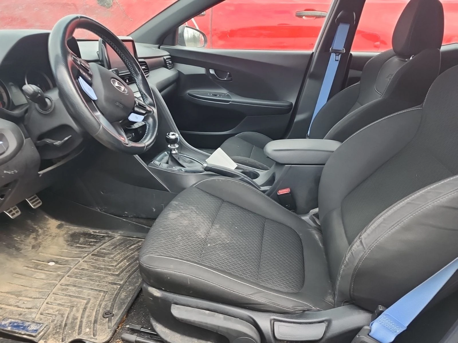 Hyundai Veloster  N АВТО КРЕДИТ, снимка 8 - Автомобили и джипове - 53952778