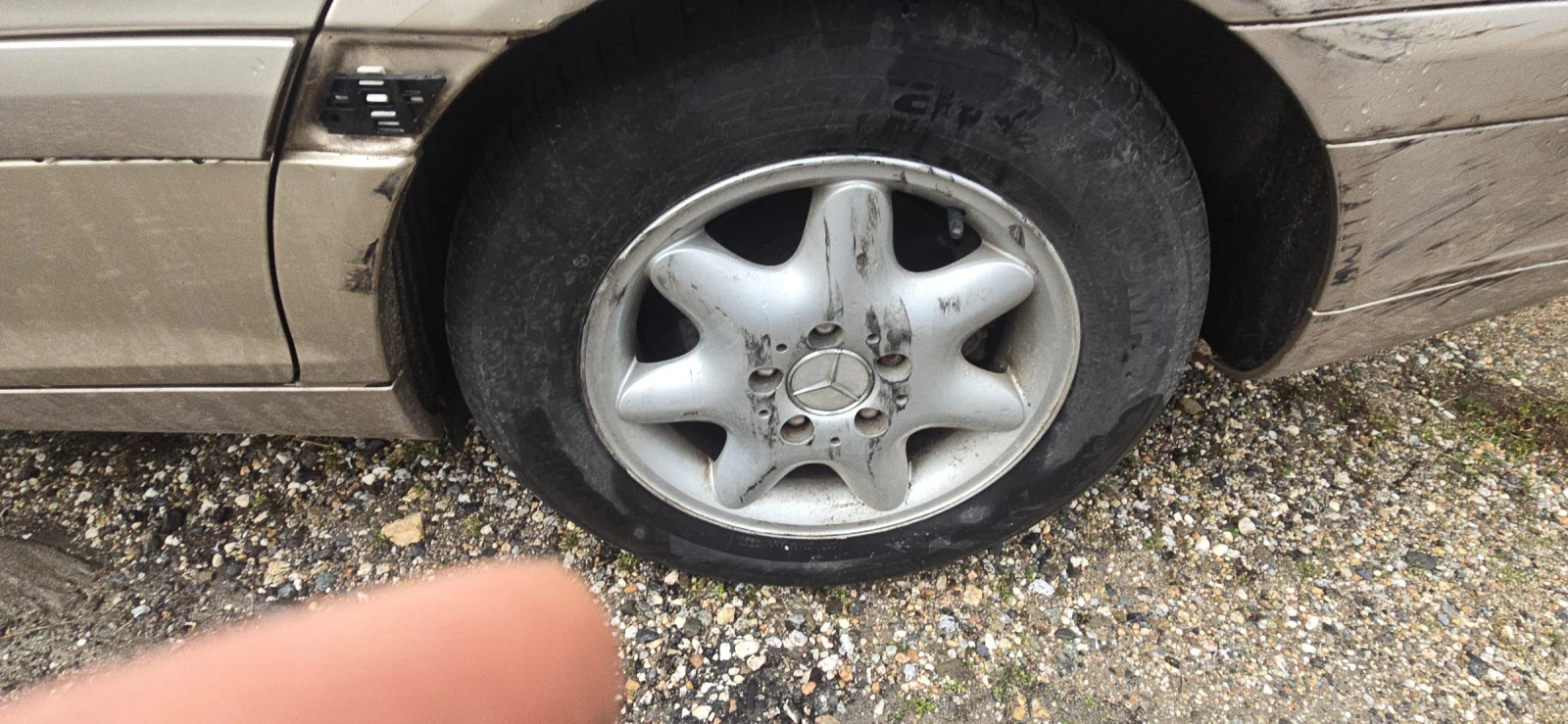 Mercedes-Benz C 180, снимка 9 - Автомобили и джипове - 54058174