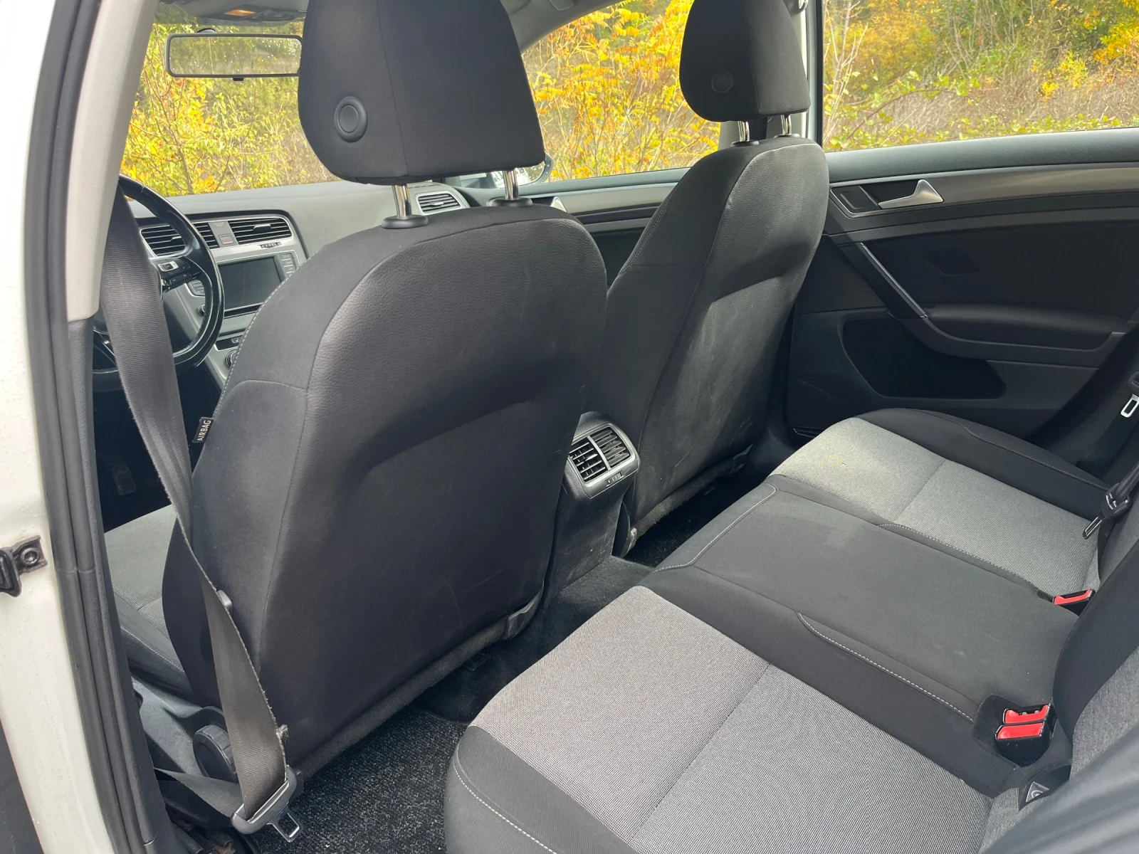 VW Golf VII 1, 6 TDI, снимка 6 - Автомобили и джипове - 54206733