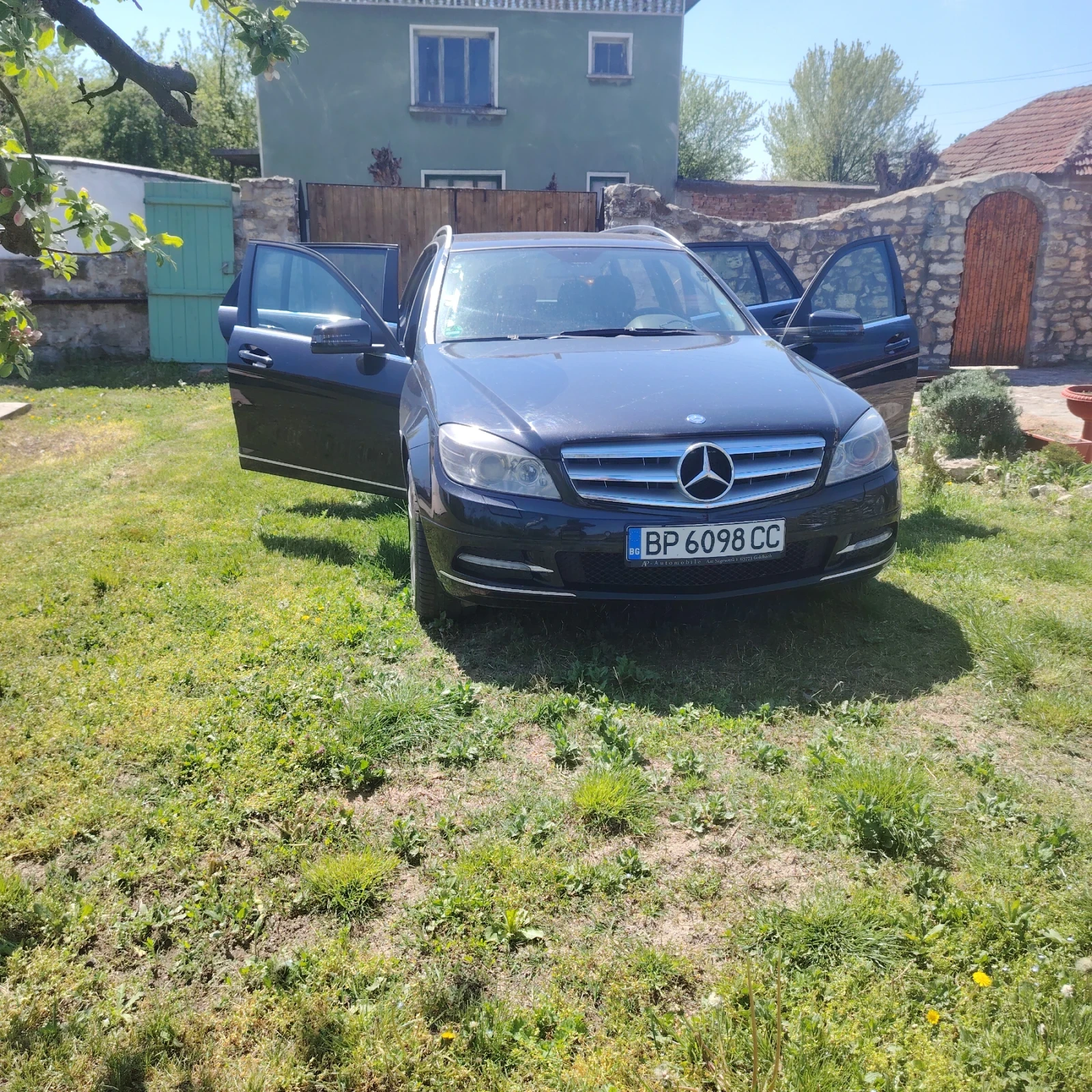 Mercedes-Benz C 220, снимка 6 - Автомобили и джипове - 54259148