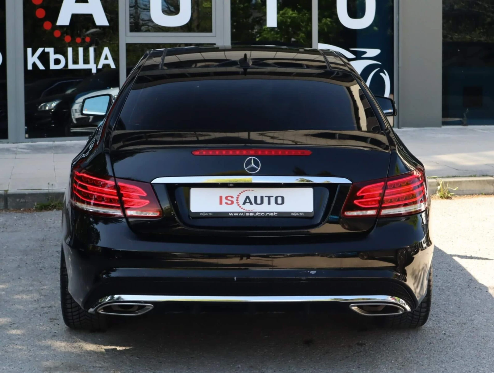 Mercedes-Benz E 400 4Matic/AMG/Coupe/Harman Kardon/Panorama/Memory/Кам, снимка 5 - Автомобили и джипове - 54517539