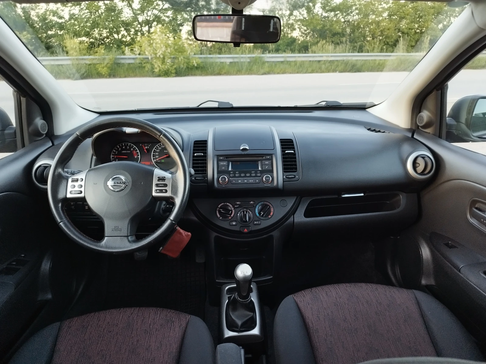 Nissan Note 1.4i 88 kc., снимка 11 - Автомобили и джипове - 54560969