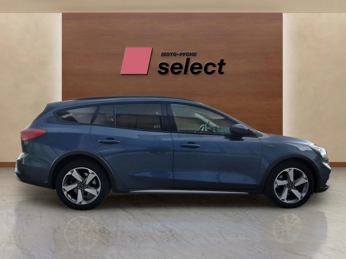 Ford Focus 1.0 EcoBoost, снимка 4 - Автомобили и джипове - 54756038