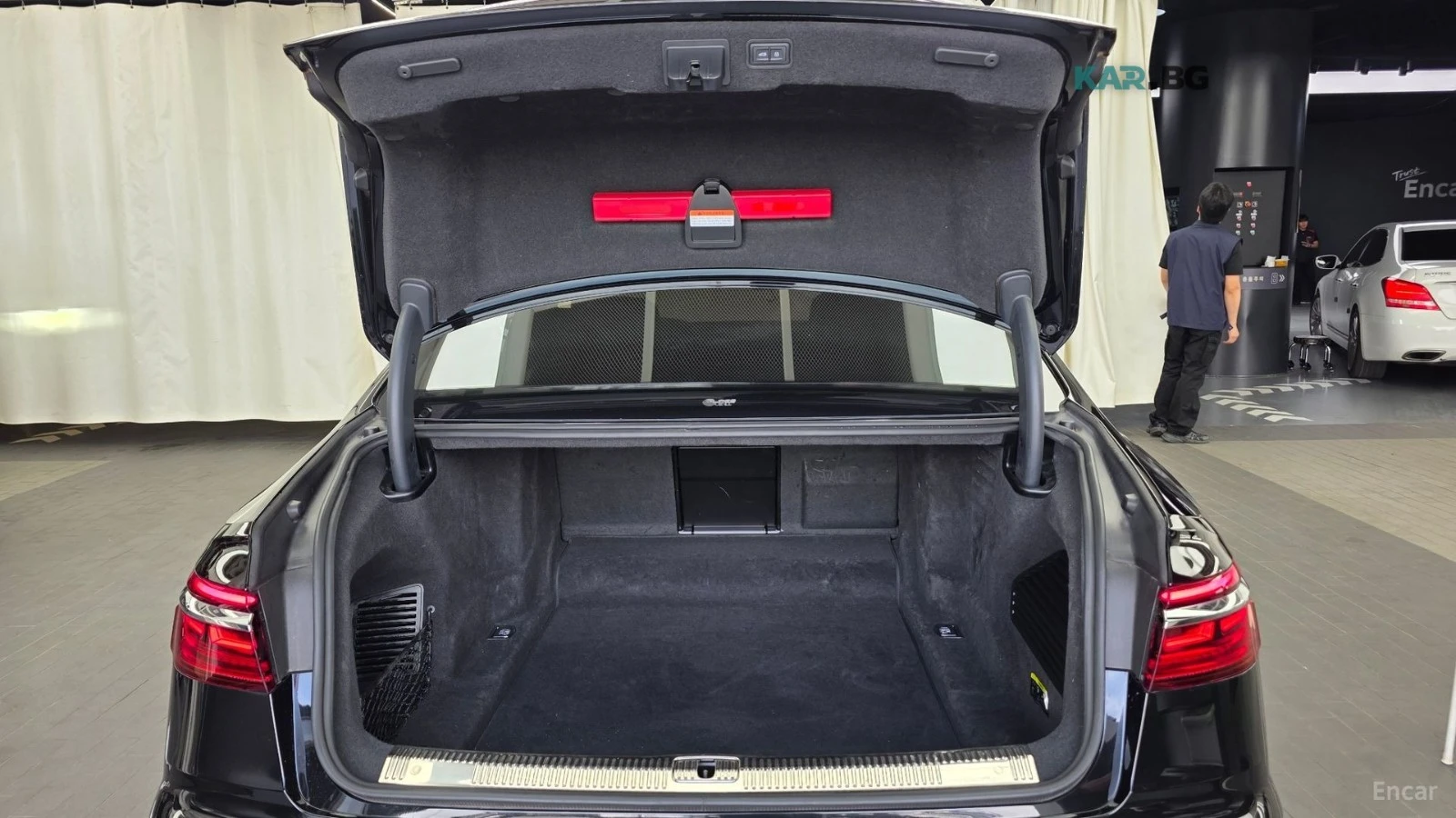 Audi A8 50TDI QUATTRO Автокредит Цена до България, снимка 16 - Автомобили и джипове - 55187067
