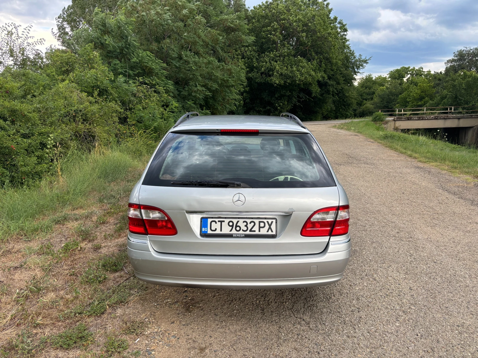 Mercedes-Benz E 220 Avantgarde, снимка 3 - Автомобили и джипове - 55266960
