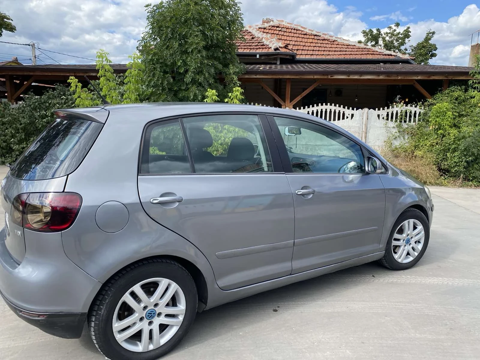 VW Golf Plus, снимка 2 - Автомобили и джипове - 55467050