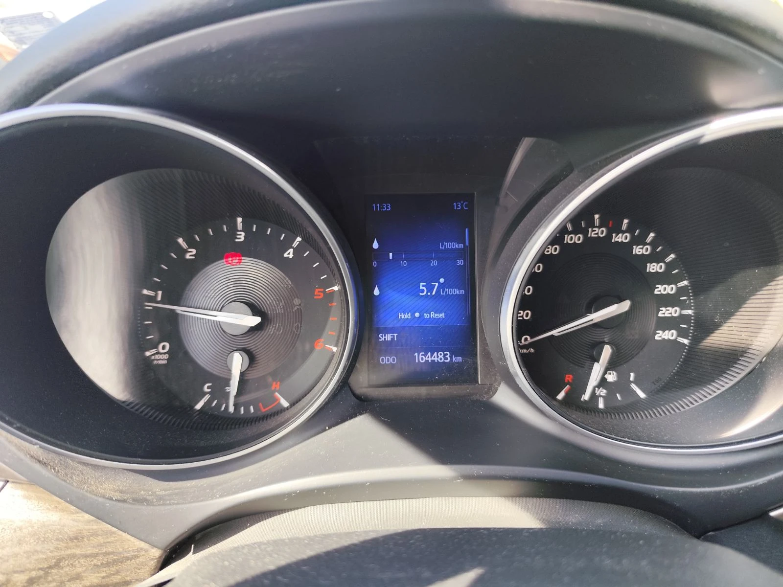 Toyota Avensis, снимка 5 - Автомобили и джипове - 56415698