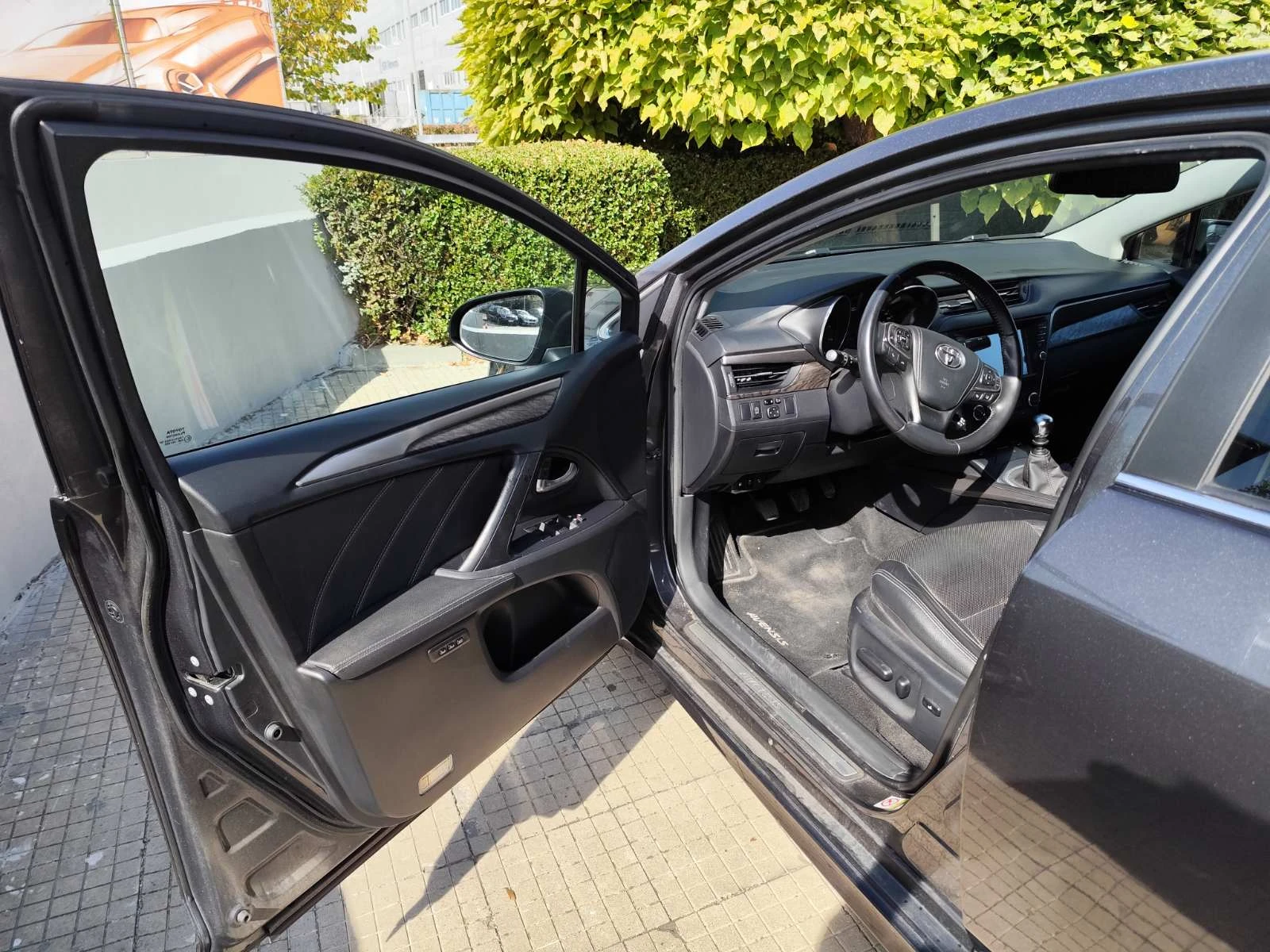 Toyota Avensis, снимка 4 - Автомобили и джипове - 56415698