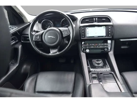 Jaguar F-PACE * Premium AWD Navigation Panoramic Sunroof * CARFA, снимка 9