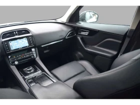 Jaguar F-PACE * Premium AWD Navigation Panoramic Sunroof * CARFA, снимка 11