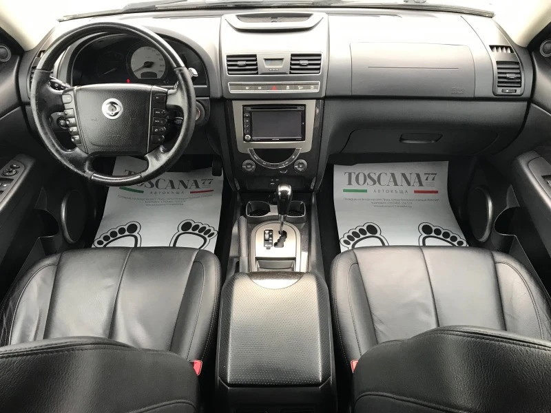 SsangYong Rexton 2.0 Xdi* 155k.c.* Кожа* 4х4* 7-местана* Euro 5B* , снимка 6 - Автомобили и джипове - 45844051