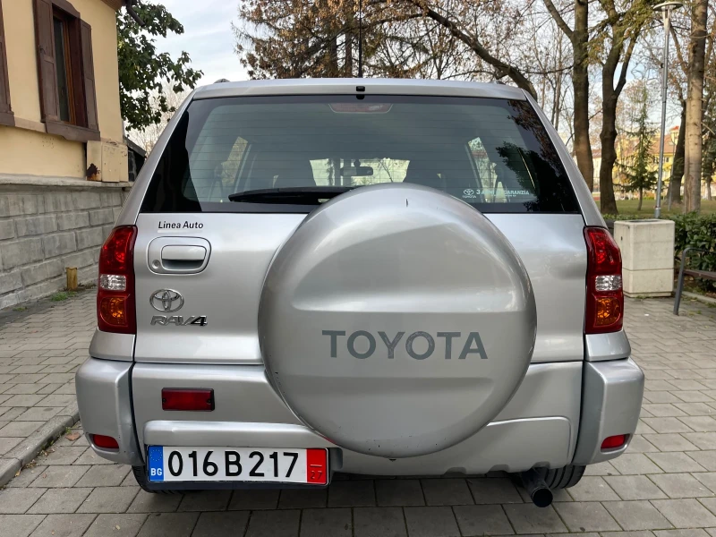 Toyota Rav4 2.0D4D, снимка 3 - Автомобили и джипове - 48044820