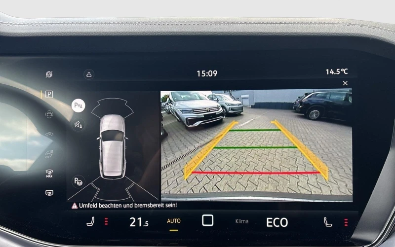 VW Touareg 3.0TDI* 4M* R-LINE* HEAD-UP* DISTR* MEMORY* MATRIX, снимка 10 - Автомобили и джипове - 52084170