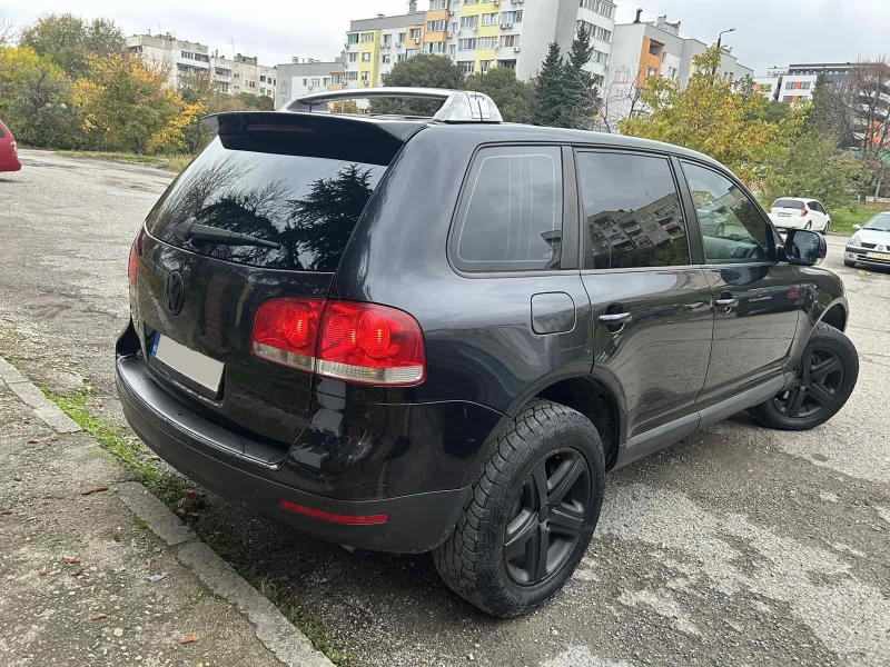 VW Touareg 3.0 TDI, снимка 8 - Автомобили и джипове - 52317345