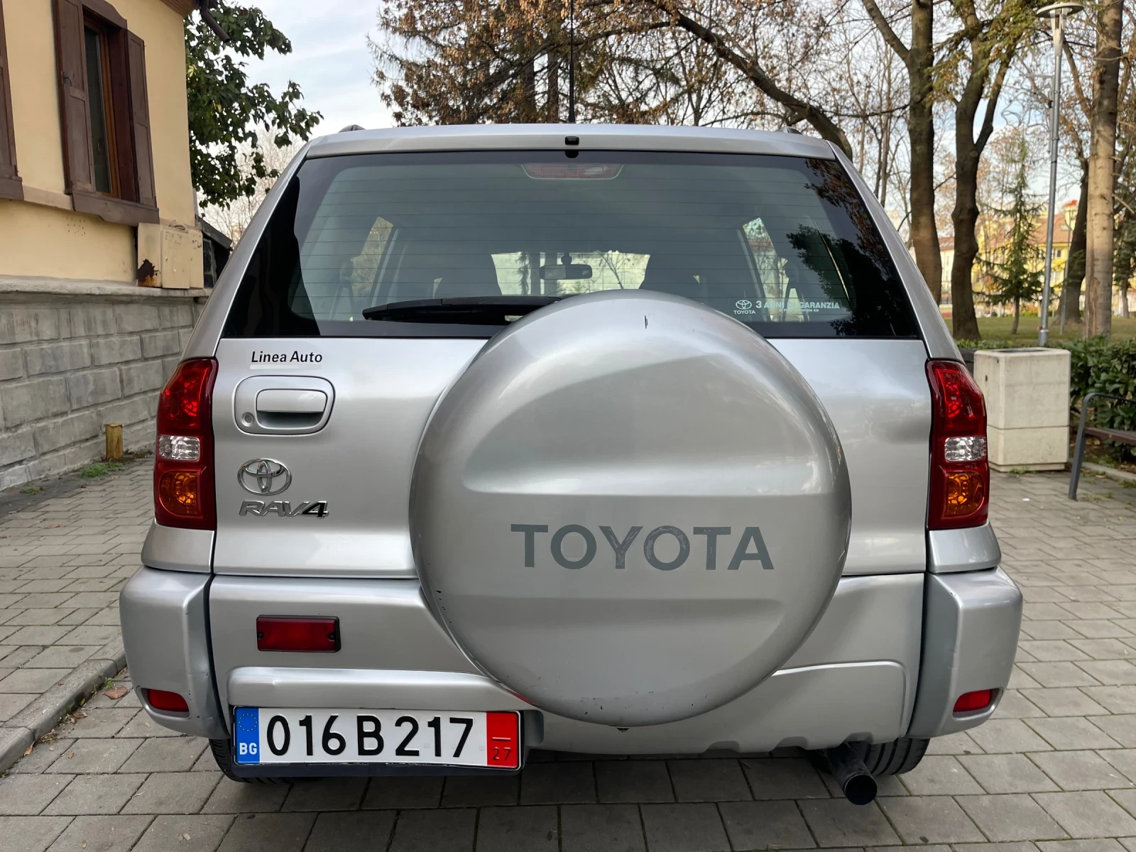 Toyota Rav4 2.0D4D - изображение 3