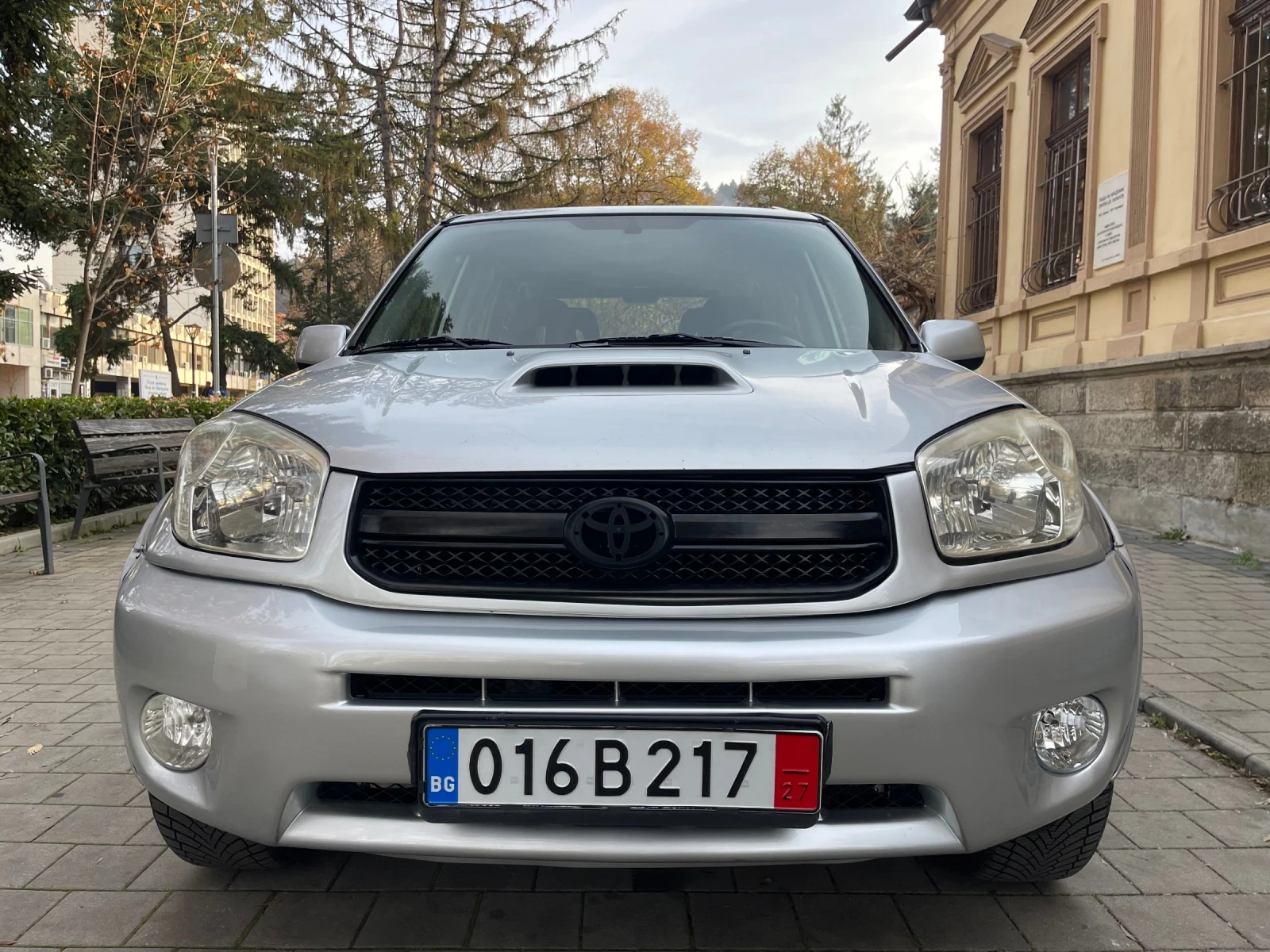 Toyota Rav4 2.0D4D - изображение 5