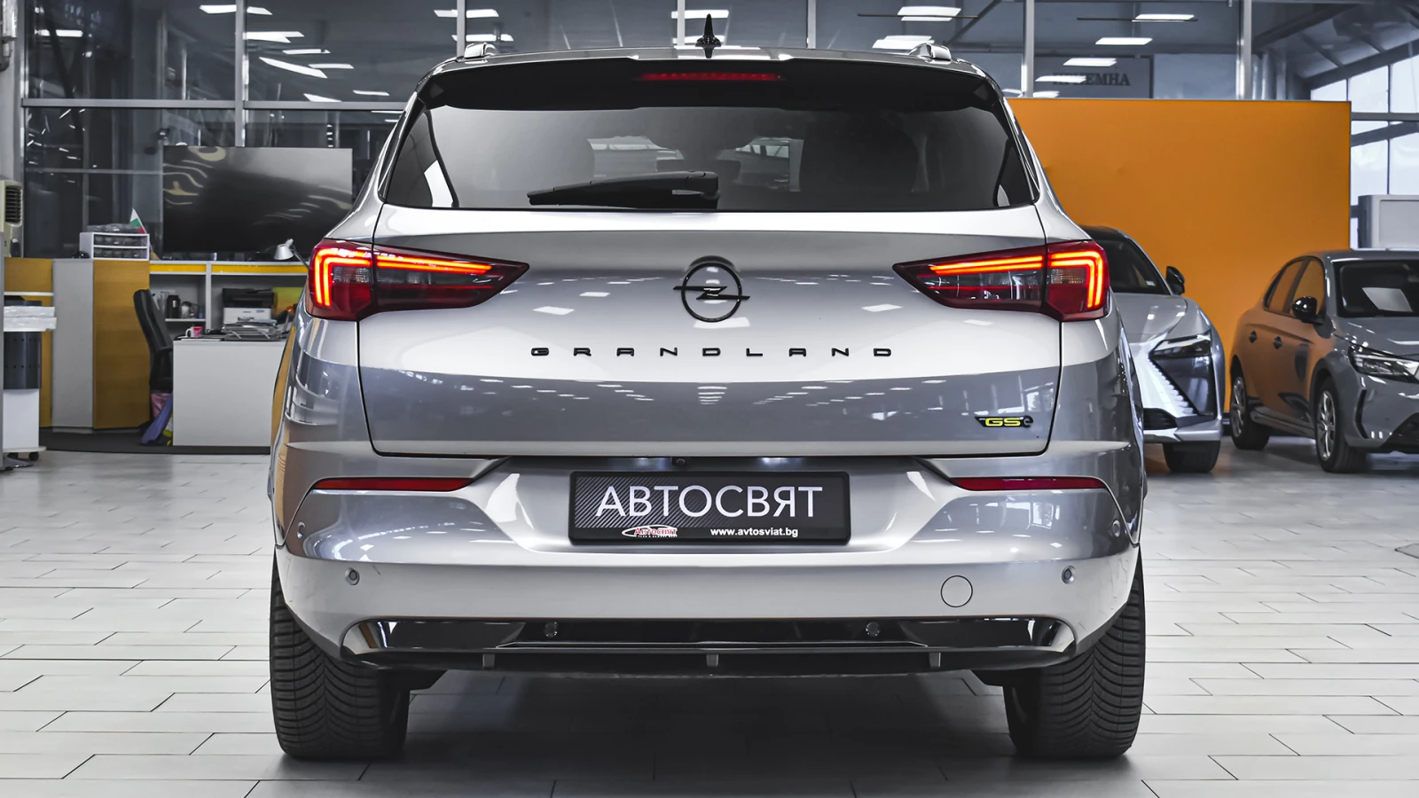 Opel Grandland 1.6 Turbo GSe Plug-in Hybrid4 4x4 Automatic - изображение 3