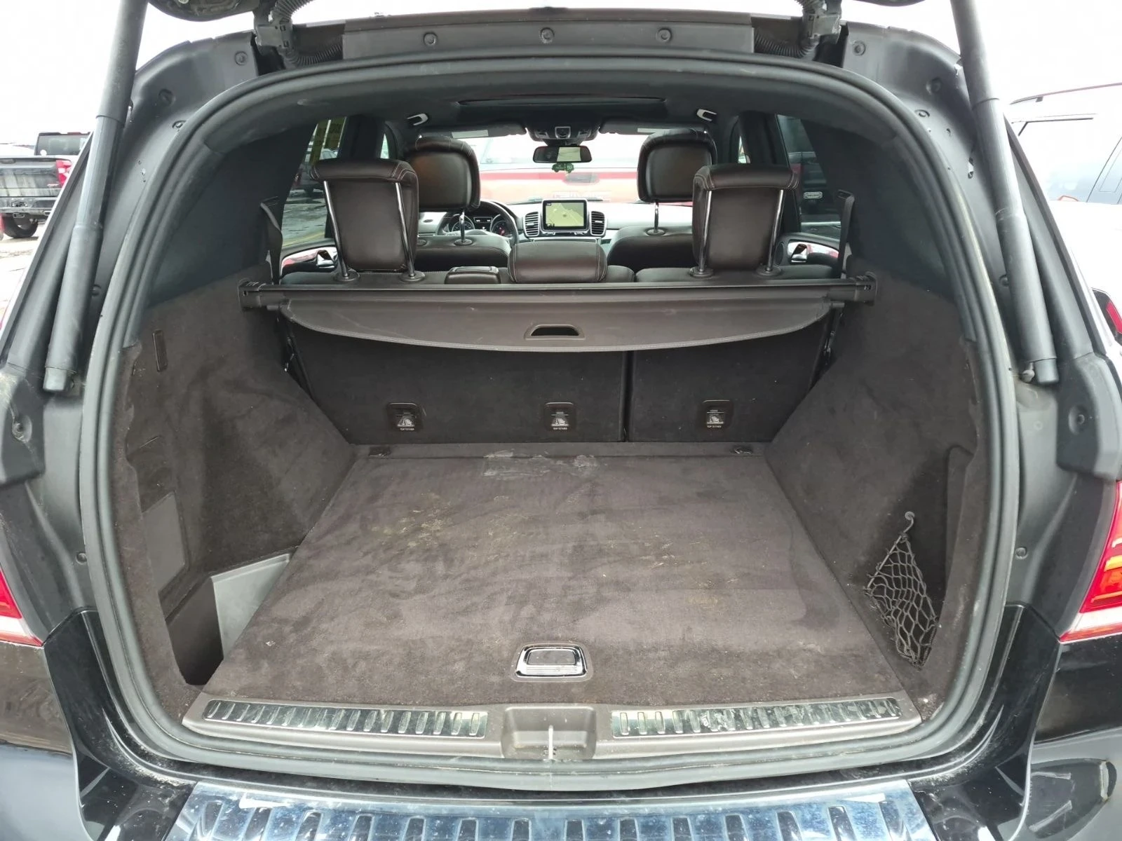 Mercedes-Benz GLE 350 AMG-pkg* Harman/Kardon* Keyless* Пано* Подгрев* Ка, снимка 13 - Автомобили и джипове - 53961146