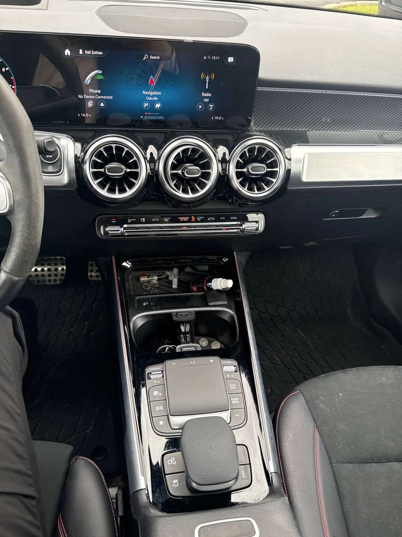 Mercedes-Benz GLB * AMG 35 * CARFAX * ЦЕНА ДО БГ, снимка 8 - Автомобили и джипове - 55040318