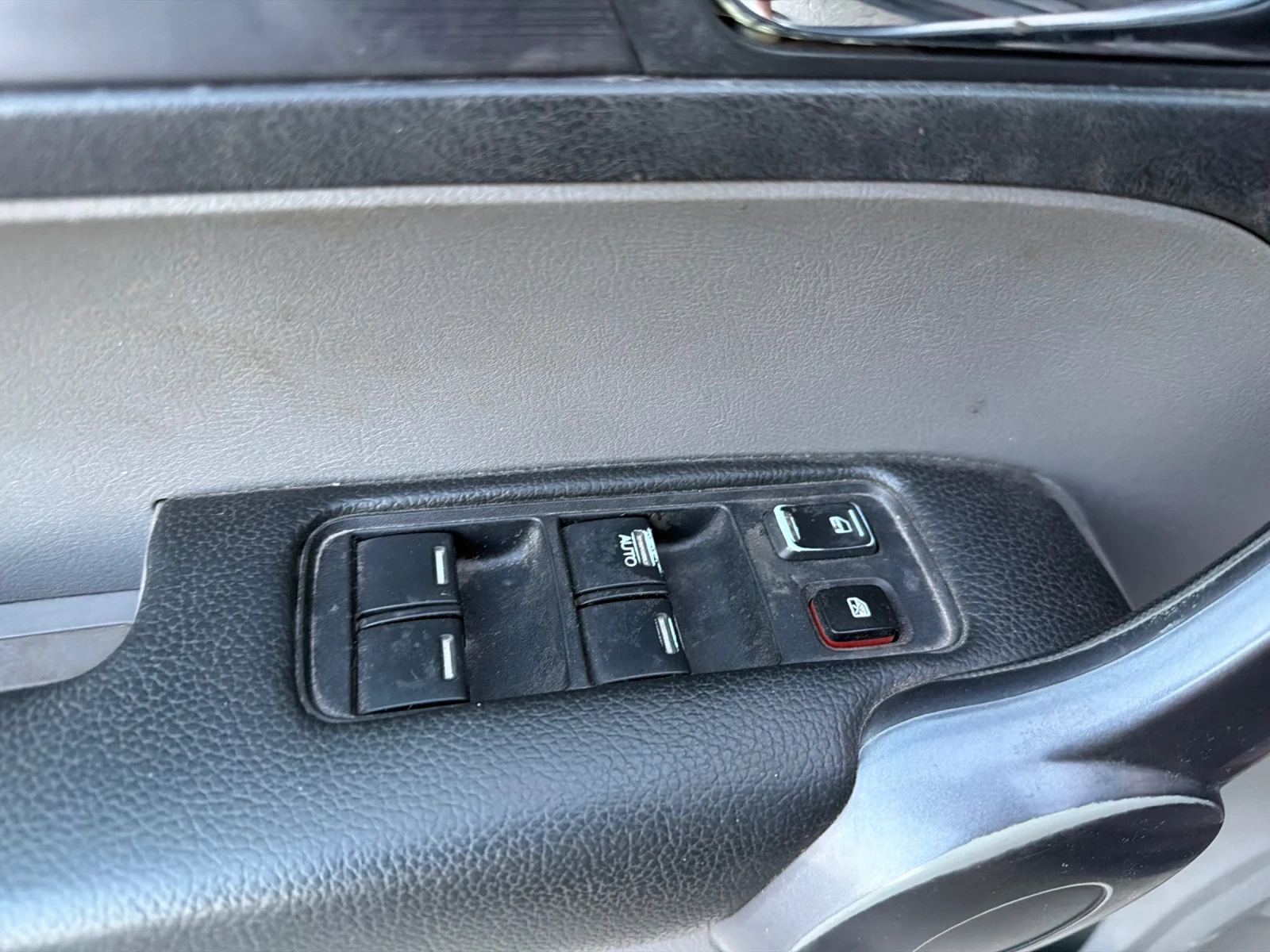 Honda Cr-v 2.4i* 4x4* Автоматик* БЕНЗИН, снимка 11 - Автомобили и джипове - 55327507