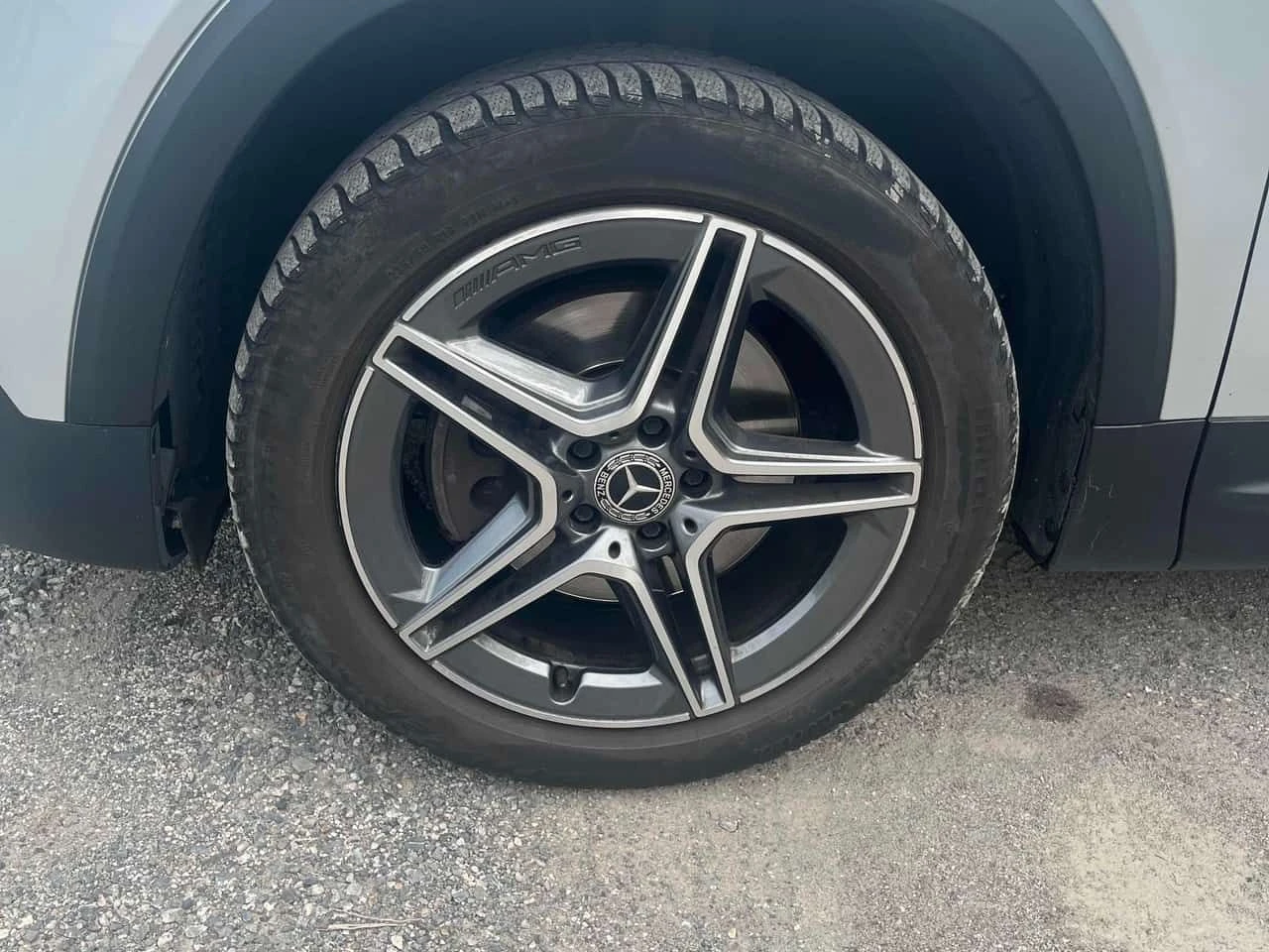 Mercedes-Benz GLB 250 4MATIC | CARFAX | АВТОКРЕДИТ БЕЗ ПЪРВОНАЧАЛНА, снимка 6 - Автомобили и джипове - 55593554