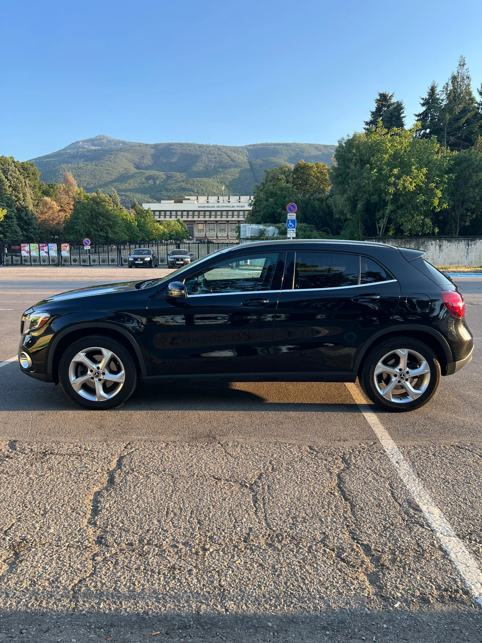 Mercedes-Benz GLA 250 TOP, снимка 3 - Автомобили и джипове - 56106666