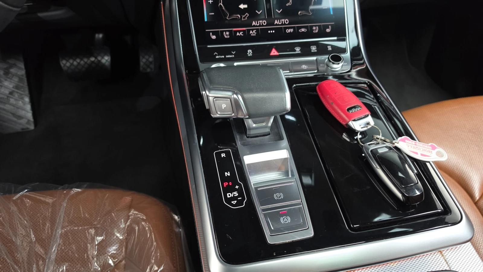 Audi Q8 45 TDI Quattro Premium, снимка 9 - Автомобили и джипове - 55845128