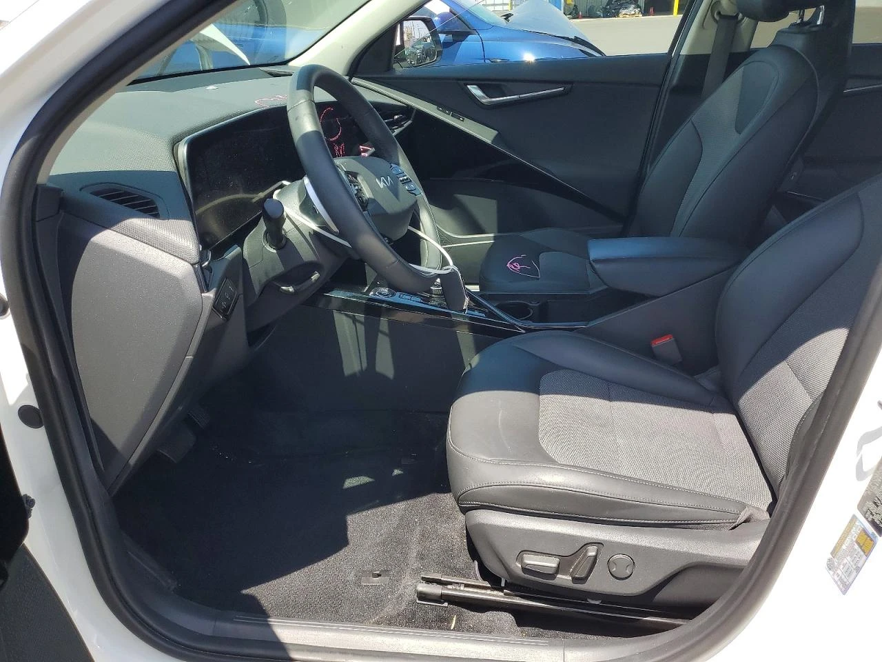 Kia Niro WIND, снимка 7 - Автомобили и джипове - 56222189