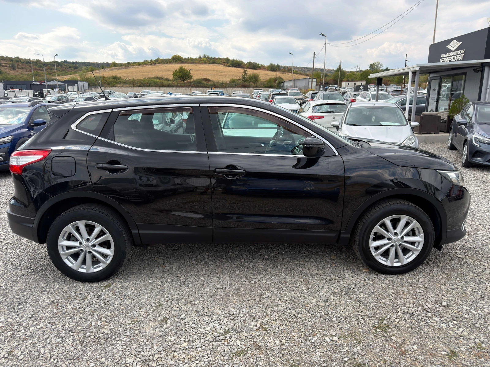 Nissan Qashqai 1.6dCi ����������� / ��� ����� / ������ �� | Mobile.bg � ����������� 2