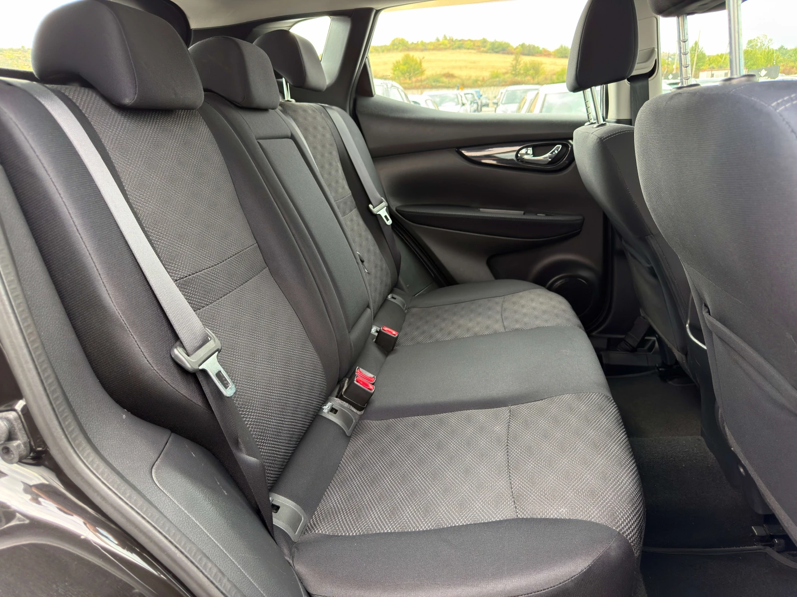 Nissan Qashqai 1.6dCi ����������� / ��� ����� / ������ �� | Mobile.bg � ����������� 7