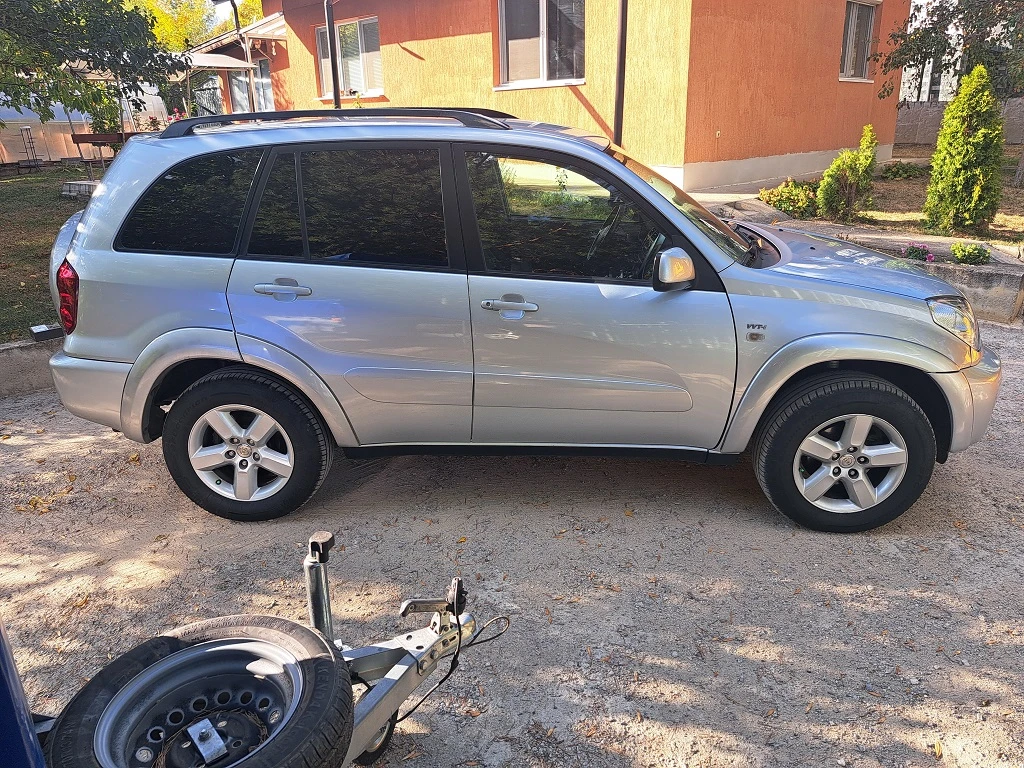 Toyota Rav4, снимка 7 - Автомобили и джипове - 56448775