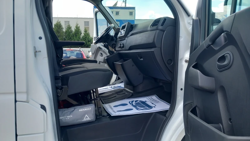 Renault Master 2.3DCI-6ск/КЛИМАТИК/АВТОПИЛОТ/EURO6, снимка 9 - Бусове и автобуси - 50887454