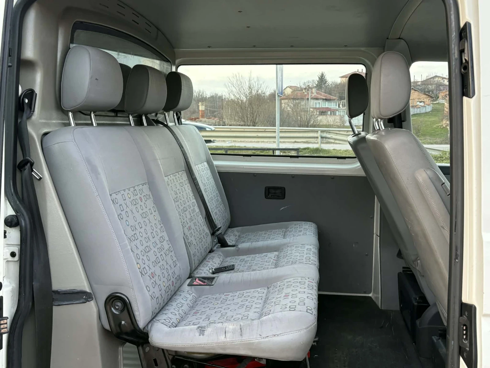 VW Transporter 2.5TDi 131 KC, снимка 6 - Бусове и автобуси - 53878563