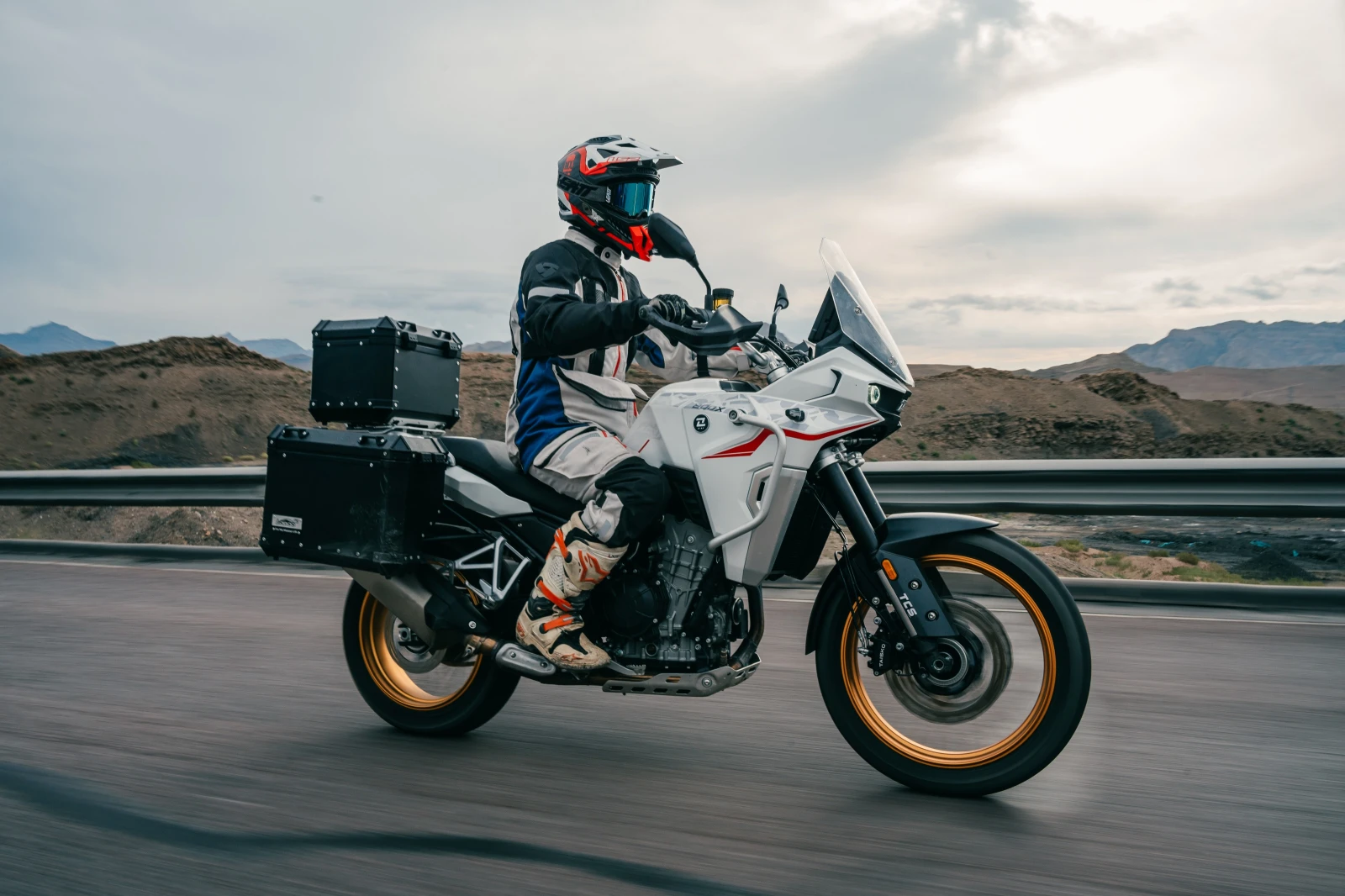 Kove Motorcycles 800 - изображение 6