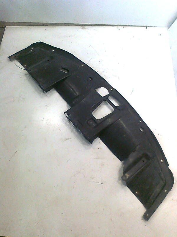 кора под мотора за Волво В40 2.0 турбо 