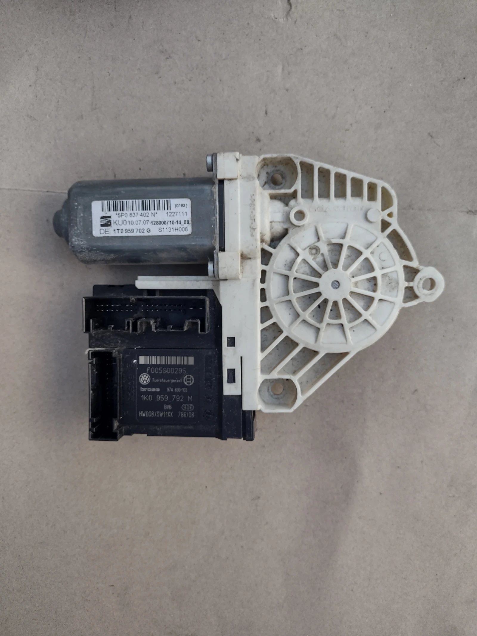 1T0959702G ������� �������������� �� ������ ����� ����� SEAT ALTEA XL  1K0959792M  5P0837402N | Mobile.bg � ����������� 1