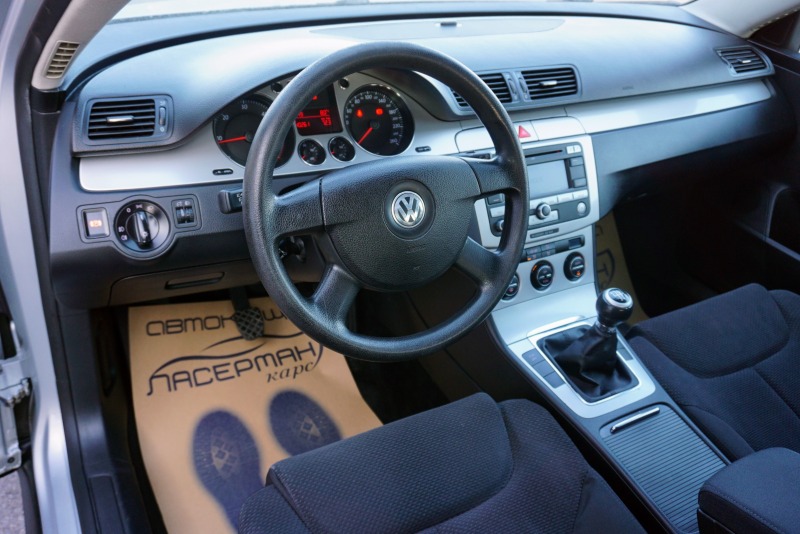 VW Passat 1.9 TDI COMFORTLINE NAVI, снимка 7 - Автомобили и джипове - 34732914