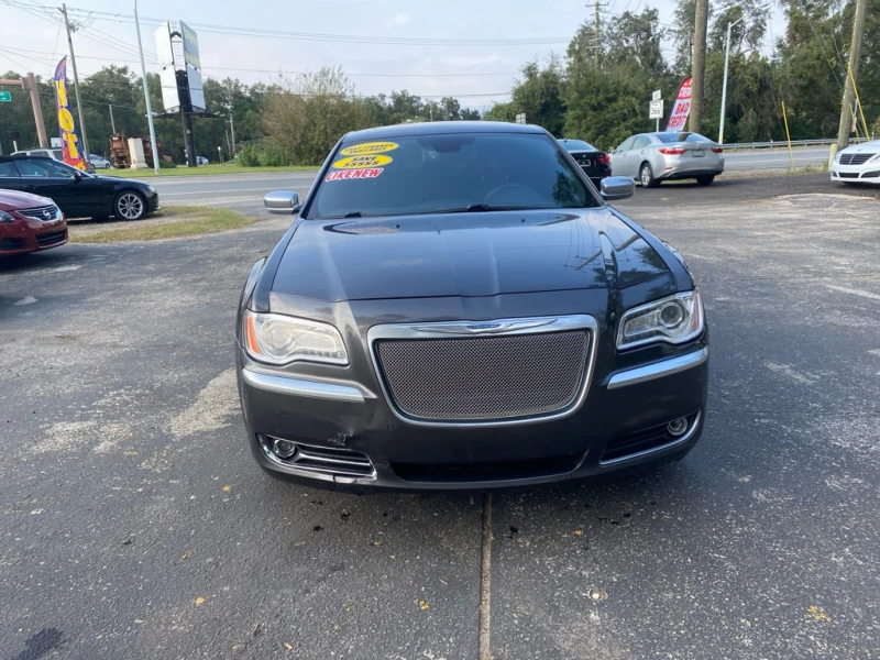 Chrysler 300c John Varvatos Luxury, снимка 2 - Автомобили и джипове - 48107464