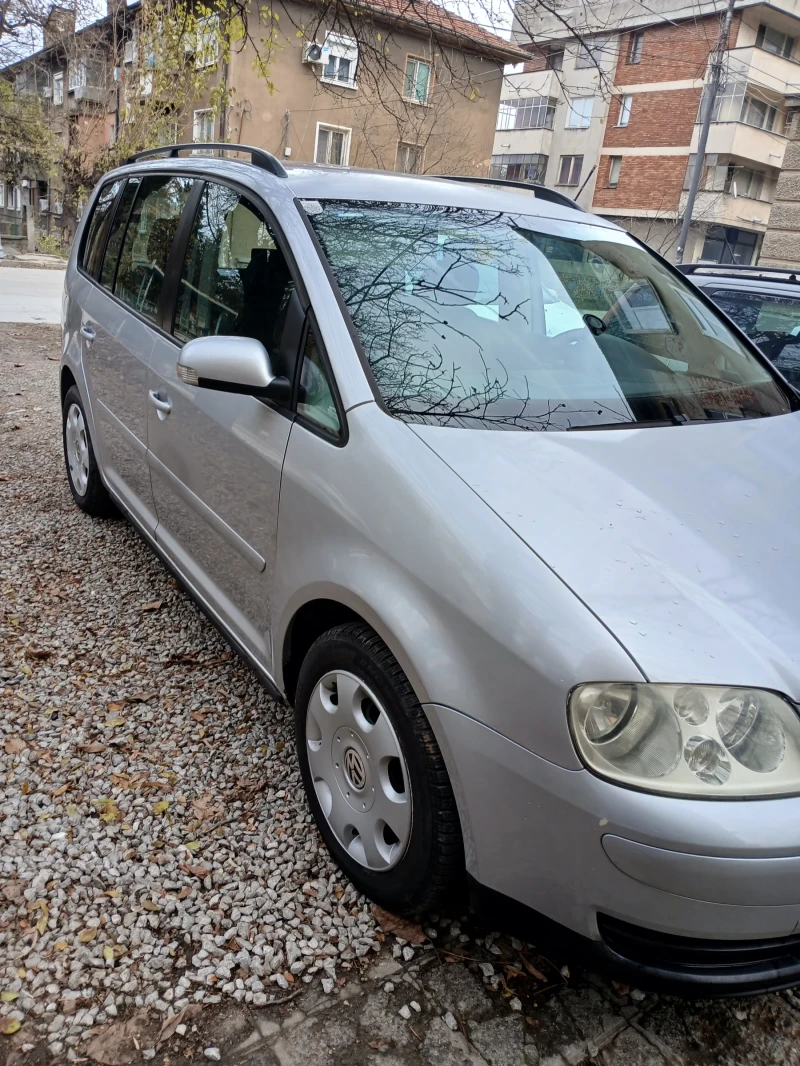 VW Touran, снимка 5 - Автомобили и джипове - 48145464