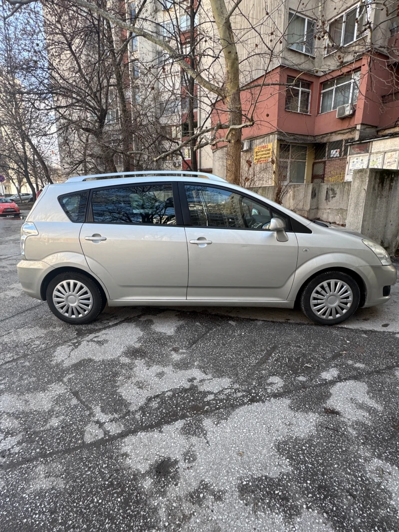 Toyota Corolla verso, снимка 7 - Автомобили и джипове - 49344259