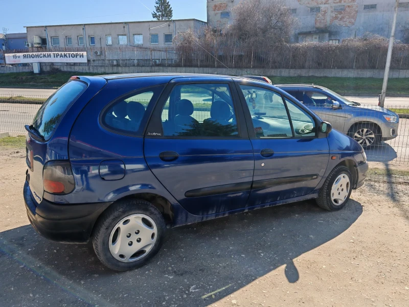 Renault Scenic, снимка 4 - Автомобили и джипове - 49471178